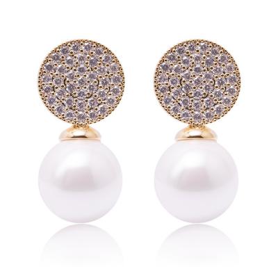 ANNIE ROSEWOOD Naomi Pearls and Crystal in Gold Earrings